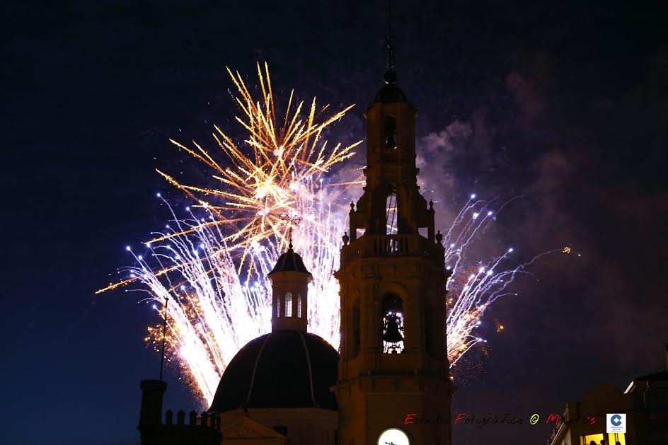 Un estruendoso castillo de fuegos artificiales ha cerrado el acto / Foto: Hiroshii Fujii